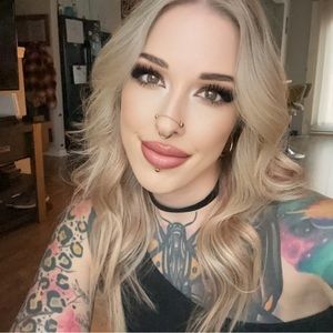 Meet your Posher, Ariana